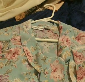 Top by ALFRED DUNNER SIZE 22